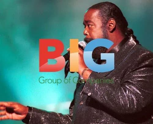 Barry White Performs