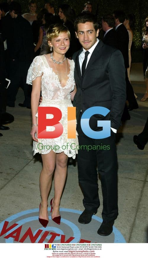 Kirsten Dunst and Jake Gyllenhaal at 2004 Vanity Fair Oscar Party