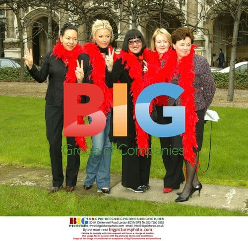 Tamara Beckwith at Vagina Monologues Performance