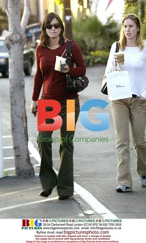 Courtney Cox Pregnant Shopping