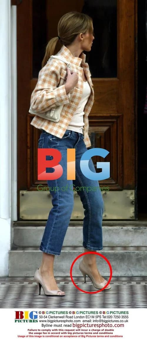 Kylie Minogue leaving home in London
