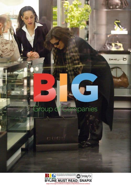 Megastar Arrives at Awards Show