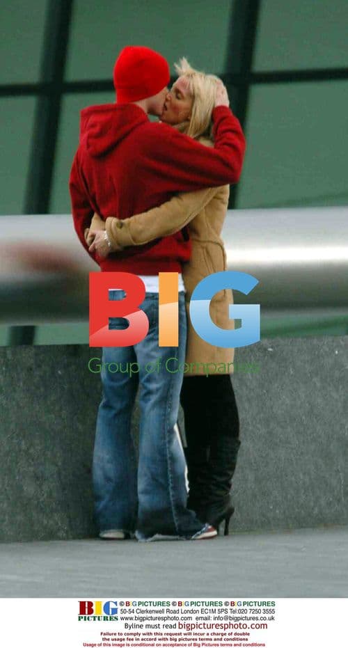 Sarah Harding and Mikey Green Stroll in London