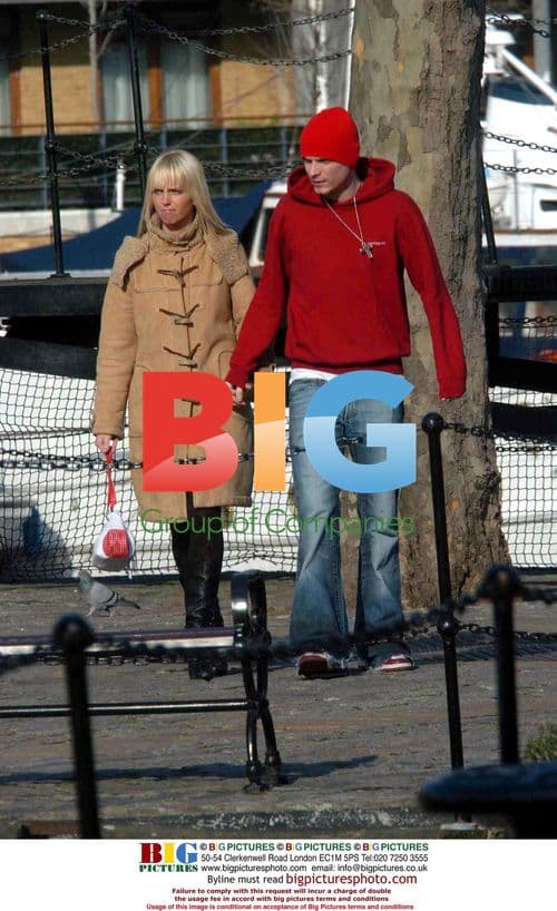 Sarah Harding and Mikey Green's Stroll in London