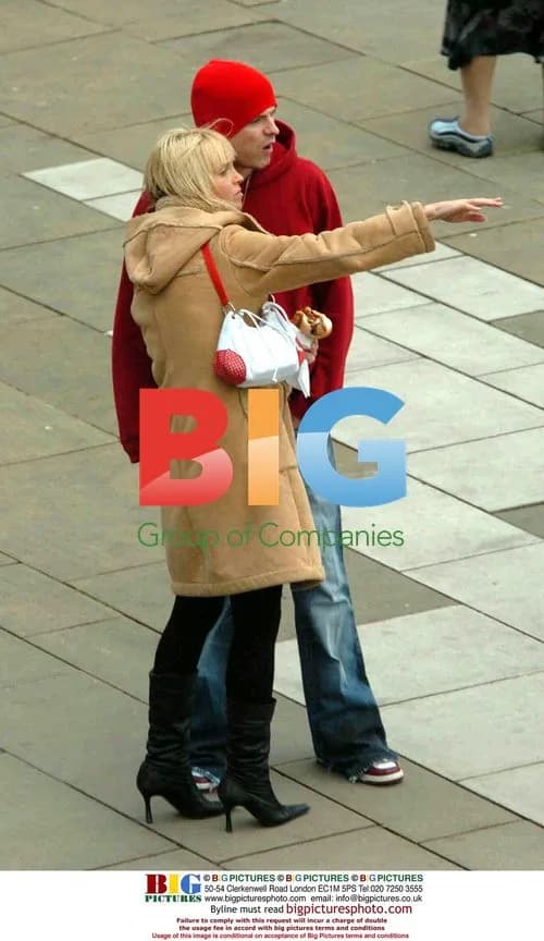 Sarah Harding and Mikey Green Stroll in London