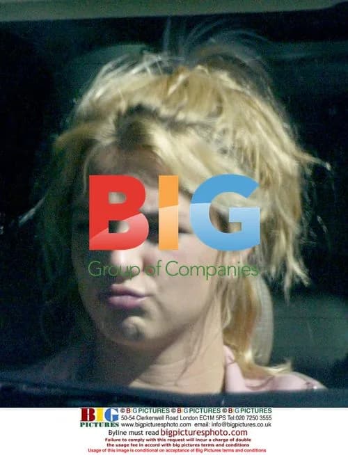 Britney Spears Yawning to Studio