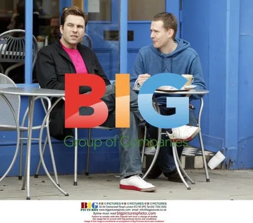 David Walliams Relaxing at Cafe
