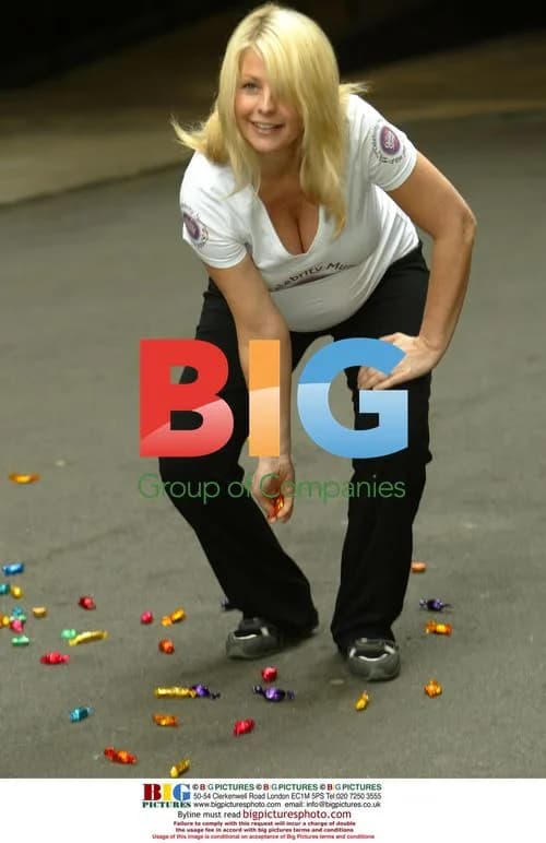 Ulrika Jonsson Wins "Quality Street Celebrity Mum of the Year 2004"
