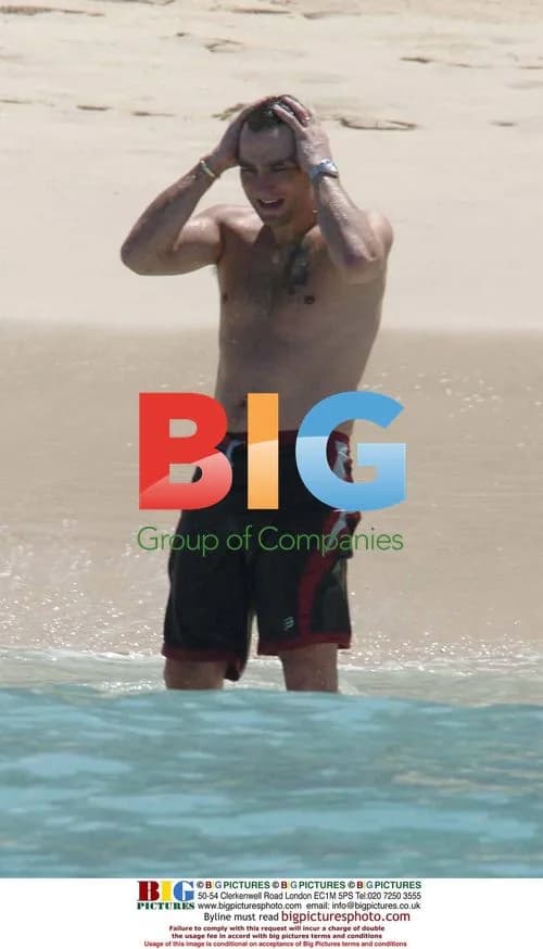 Vinnie Jones Enjoys Caribbean Sunshine