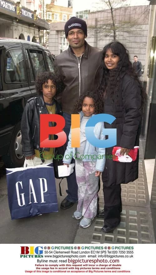 Mario Van Peebles and family at Ivy restaurant