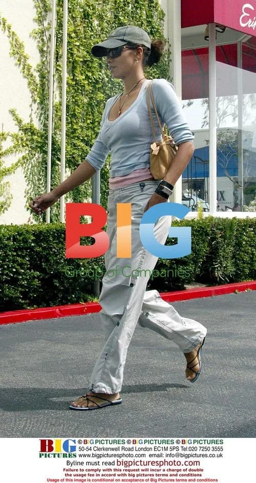 Halle Berry Shopping on Sunset Plaza
