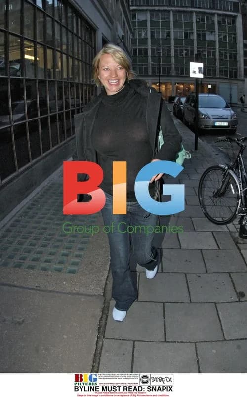 Pregnant DJ Sara Cox in London