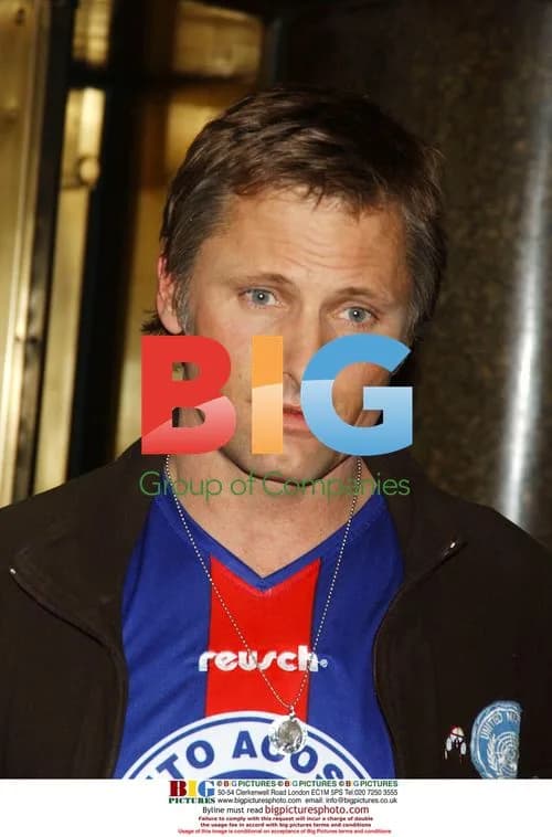 VIGGO MORTENSEN Departing 'Last Call With Carson Daly'