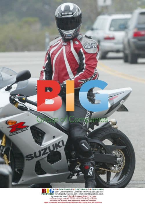Actor Matt le Blanc Bikes with Friends in Malibu