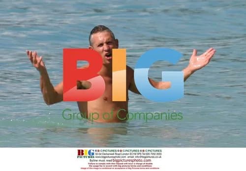 Gary Lineker Relaxes on Caribbean Vacation