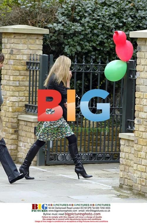 Supermodel Kate Moss Arrives for Gathering