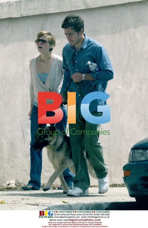 Kirsten Dunst and Jake Gyllenhaal Training Dog