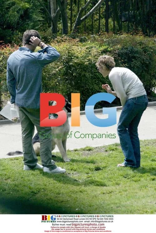 Kirsten Dunst and Jake Gyllenhaal Training Dog