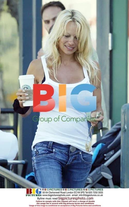 Pamela Anderson Pampers Kids in Malibu