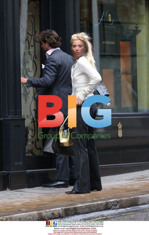 Tamara Beckwith Shopping with Boyfriend