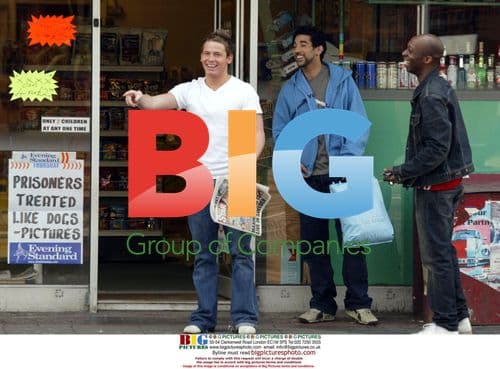 Joe Swash Shows Off Daily Star Photo