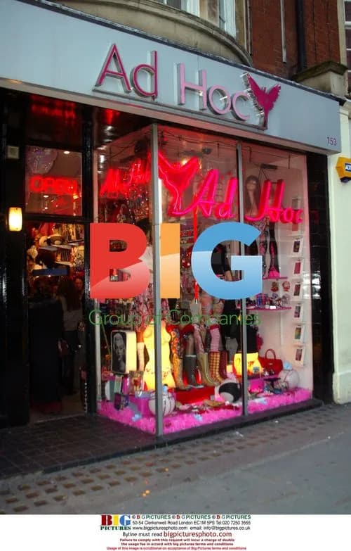 Jordan Goes Shopping on Kings Road