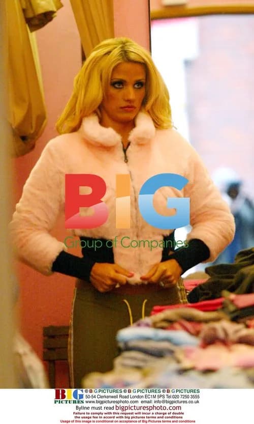 Jordan Goes Shopping in London