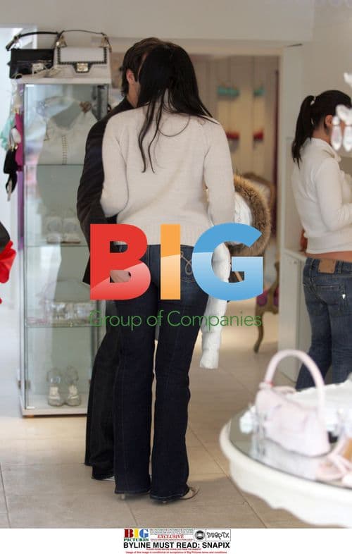 Martine McCutcheon shopping in London