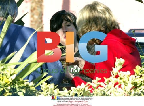 Alanis Morisette Eating Tacos