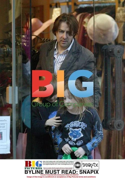 Jonathan Ross and Children Shopping in London