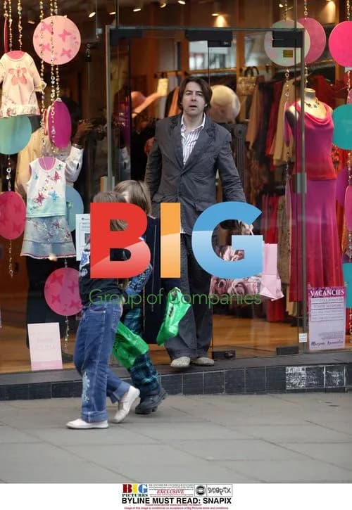 Jonathan Ross and children shopping in London
