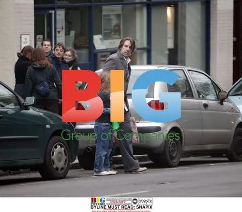 Jonathan Ross and Children Shopping