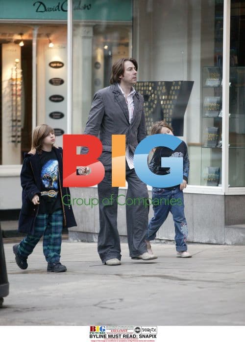 Jonathan Ross with kids shopping in London