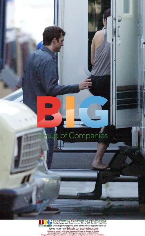 Demi Moore Visits Ashton on Set