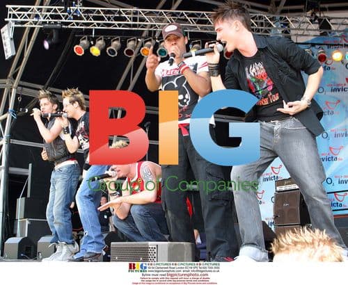 Boy Band Phixx Performing at INVICTA FM Party