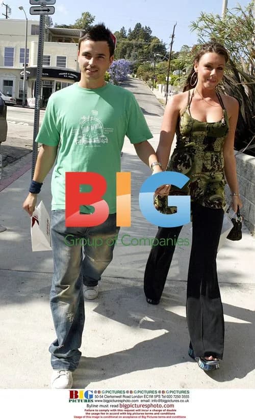 Singer Michelle Heaton and boyfriend shopping trip