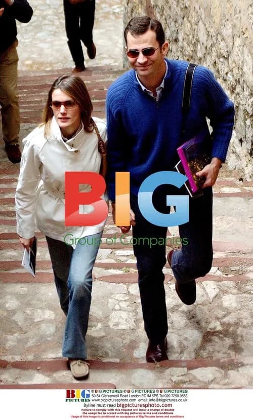 Spanish Newlyweds' Honeymoon in Albarracin