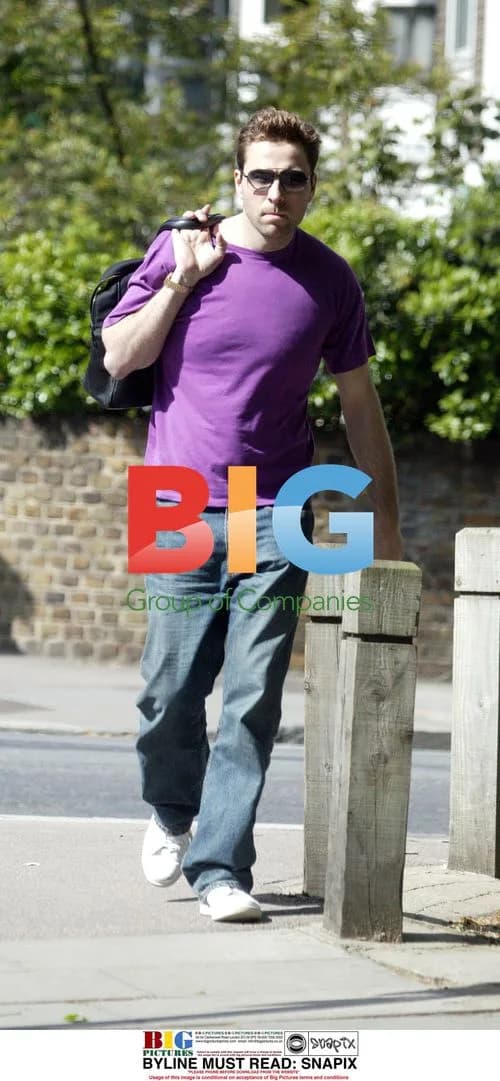 David Walliams Spotted Reading Newspaper in London