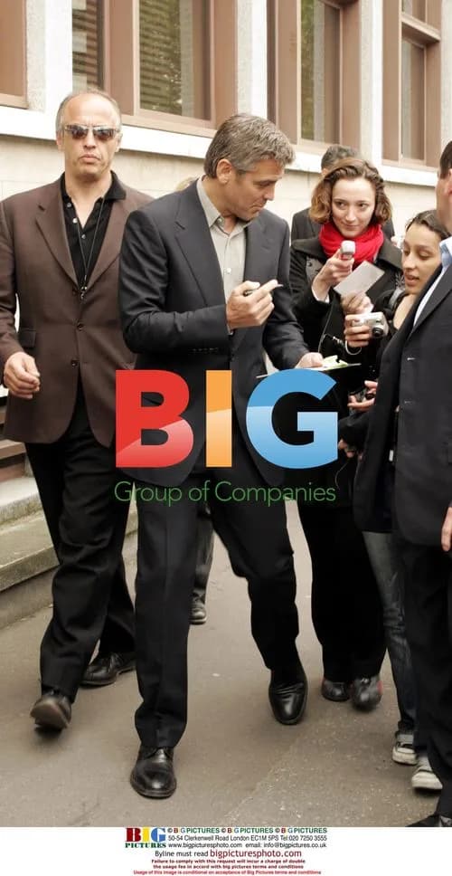 George Clooney filming Ocean 12 in Paris