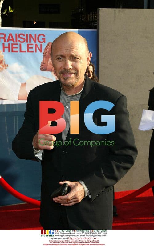 Hector Elizondo at Raising Helen Premiere