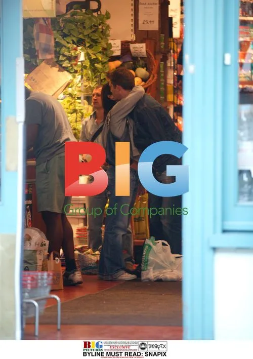Mel C and Boyfriend Grocery Shopping