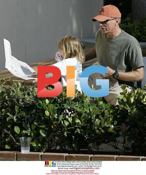 Richard Dean Anderson and Daughter Kylie at Playground