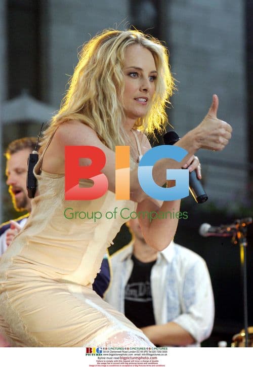 Singer CHYNA PHILLIPS performs on 'GMA'