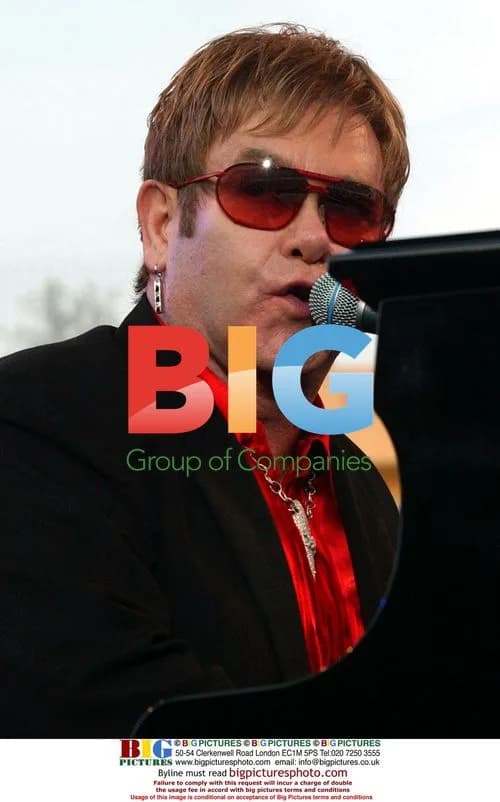 Elton John in Concert, Bayonne, France