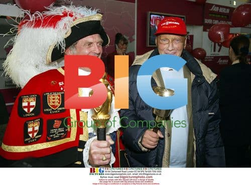 Niki Lauda launches Air Berlin flights