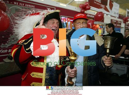 Niki Lauda Launches Air Berlin Flights at Stansted