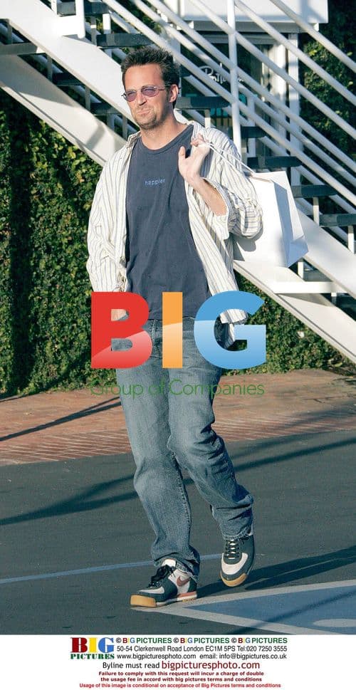 Mathew Perry & Amanda Peet Shopping