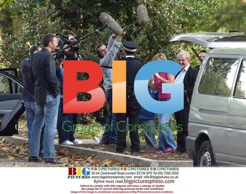 Geri Halliwell Caught in Park Prank