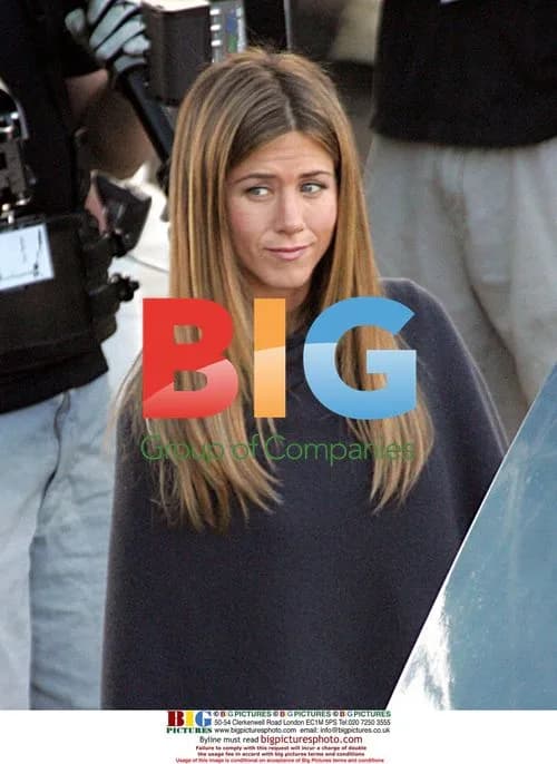 Jennifer Aniston filming 'Otherwise Engaged'