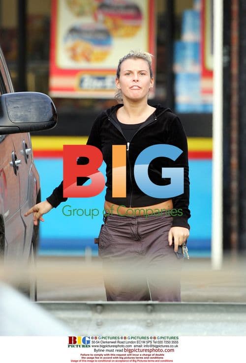 Coleen McLoughlin Shouts at Paparazzi